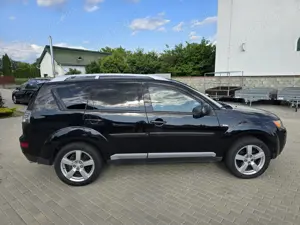 Mitsubishi Outlander 2.0 DI-D Instyle - imagine 16