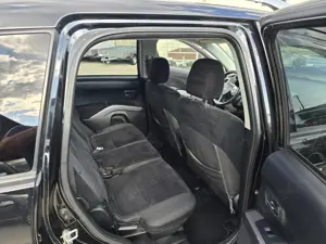 Mitsubishi Outlander 2.0 DI-D Instyle - imagine 13