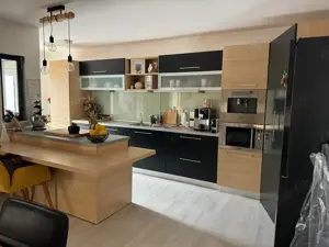 Casă individuală spațioasă, complet mobilată   Ghiroda, zonă liniștită și bine conectată - imagine 2