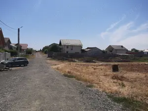 Proprietar vand teren 709 mp  pentru casa pe strada Ulmului , MosnitaVeche. - imagine 2