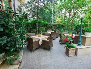 Zona Pta Victoriei, Hotel 4 stele, cu restaurant si crama,comision 0 - imagine 13