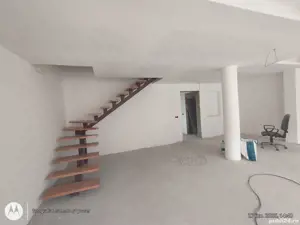 In oras,casa in triplex cu 2 garaje  - imagine 9