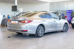 Lexus ES 300h 2.5 Hybrid Automat - imagine 8