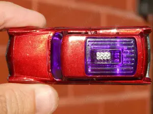 Macheta Ford Ranch Wagon 1955 Crate Hot Wheels sc 1:64 uzat - imagine 4