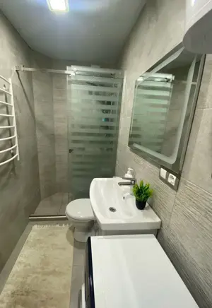 Garsoniera moderna in zona Garii - imagine 3