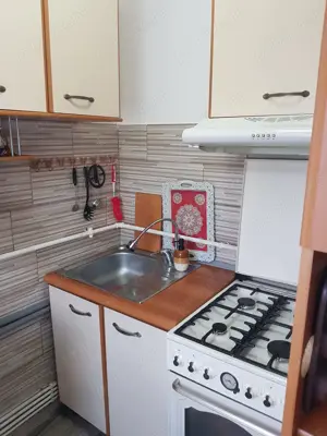 Vând Apartament cu 2 camere complet renovat. - imagine 9