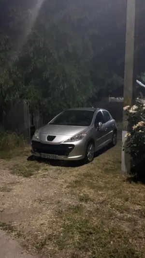 Peugeot 207 1,6 thp turbo