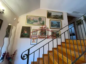 Vila 5 camere mobilata si utilata cu gradina, la doar 2 km de Făgăraș, 160.000€ - imagine 8