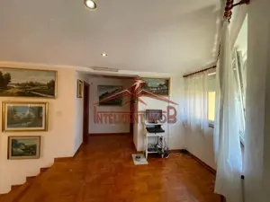 Vila 5 camere mobilata si utilata cu gradina, la doar 2 km de Făgăraș, 160.000€ - imagine 18