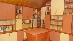 De VANZARE Casa spațioasă S+P+1E+M | Zona STIREX in Galati - imagine 13