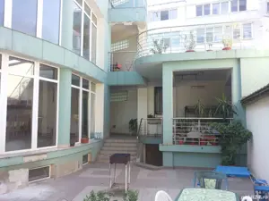 Vand imobil S+P+2E,str.Plantelor