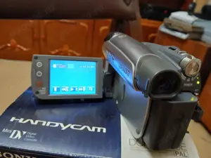 Camera video foto Sony HANDYCAM -DCR -HC26E - imagine 2