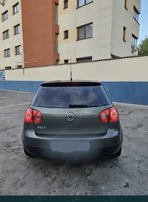 Vând Golf 5 1.4 mpi 2007 - imagine 4