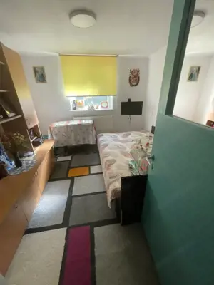 Casă cu 3 camere, garaj și curte spațioasă – zona Giulești  - imagine 10