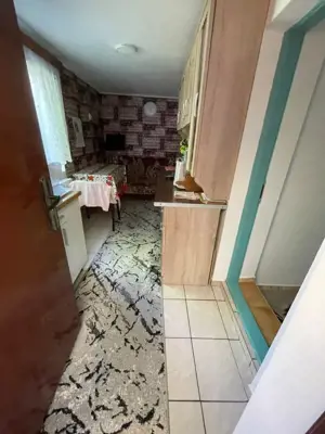 Casă cu 3 camere, garaj și curte spațioasă – zona Giulești  - imagine 11