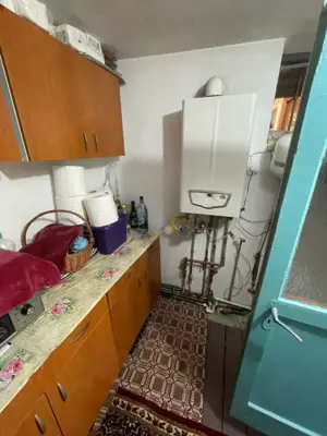 Casă cu 3 camere, garaj și curte spațioasă – zona Giulești  - imagine 15