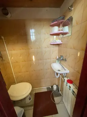 Casă cu 3 camere, garaj și curte spațioasă – zona Giulești  - imagine 13