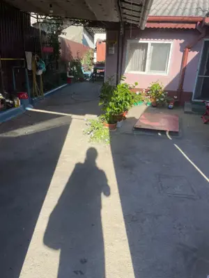 Casă cu 3 camere, garaj și curte spațioasă – zona Giulești  - imagine 17