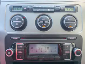 VW TOURAN CROSS 2.0Diesel, Livrare Gratis. Garantie 12 luni. Test Drive. Buy-Back(schimb auto) - imagine 15