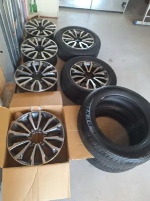 Vând set 4 sau 5 jante 19 inch toyota land cruiser hillux  ford ranger mitshubisi L 200