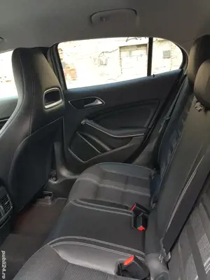 Mercedes Gla 220d 4matic 180cai proprietar in acte  - imagine 3