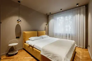 De inchiriat apartament cu 2 camere in zona Florilor