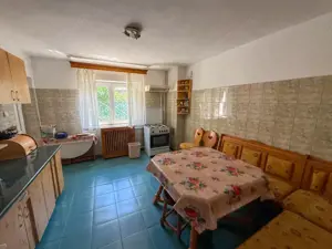 Vila cu 6 dormitoare in Breaza, lot teren 1289 mp - imagine 3  Vila cu 6 dormitoare in Breaza, lot teren 1289 mp - imagine 3