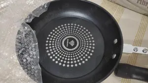 Tigaie ieftina, primita cadou si prefer sa o vand, NEFOLOSITA - imagine 3