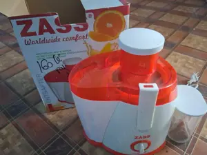 Storcător de fructe si legume 