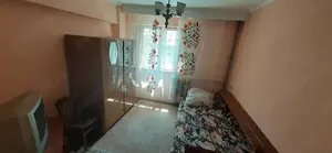 Închiriez apartament 3 camere decomandat