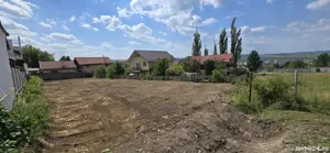 PROPRIETAR Vând   schimb teren 708mp intravilan zona Ciuperca Hunedoara