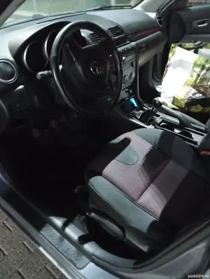 auto Mazda 3 .motor1.4 benzin - imagine 3
