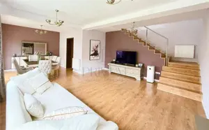 GIROC - Casa individuala - Toate utilitatile - Zona buna - Mobilata