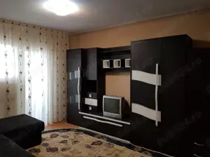 Închiriez garsoniera transformata in 2 camere , zona Sărari, lângă Liceul Henri Coandă! - imagine 2
