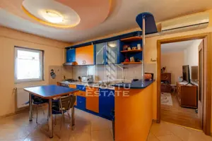 Apartament cu 3 camere,  doua bai , centrala termica , decomandat - imagine 4