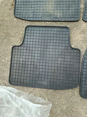 Preșuri VW Passat B 8.5 OEM - imagine 2