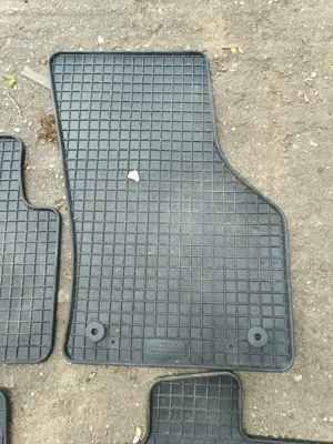 Preșuri VW Passat B 8.5 OEM - imagine 3