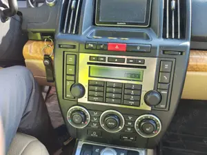 Vând Land Rover Freelander 2,HSE-TD4, motor 2,2,152 cai,km 295147.  - imagine 7