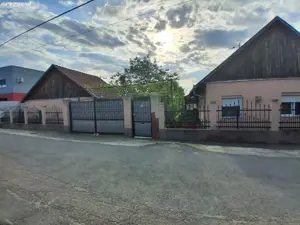 2 Case de vanzare in Paleu-zona Stadionului de Fotbal   - imagine 6