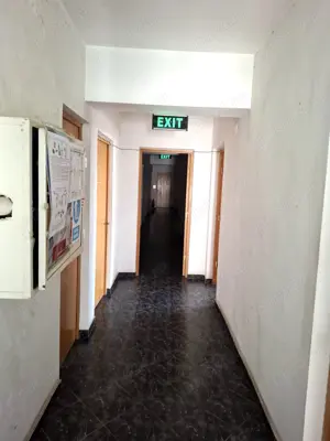 De închiriat: 2 birouri spațioase   82 mp utili (zona str. Republicii) - imagine 8