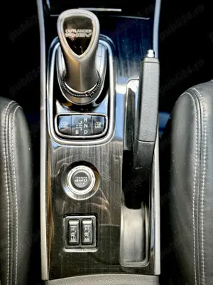 Mitsubishi Outlander PHEV - imagine 8