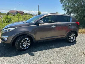 Kia Sportage -An 2012 -Stare Excelentă-cu motorul diesel de 1.7 CRDi - imagine 7