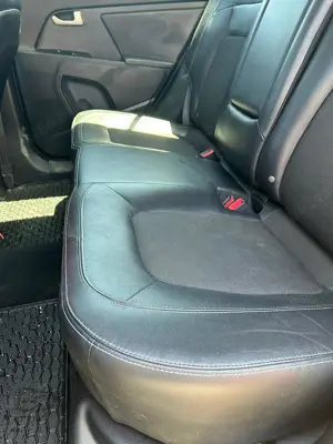 Kia Sportage -An 2012 -Stare Excelentă-cu motorul diesel de 1.7 CRDi - imagine 3