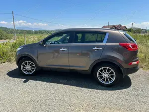 Kia Sportage -An 2012 -Stare Excelentă-cu motorul diesel de 1.7 CRDi - imagine 6