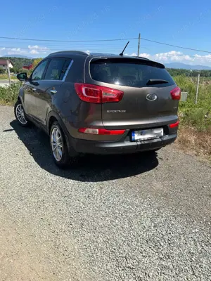 Kia Sportage -An 2012 -Stare Excelentă-cu motorul diesel de 1.7 CRDi - imagine 5