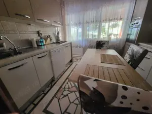 Proprietar, vând casa in zona rezidențială  - imagine 3