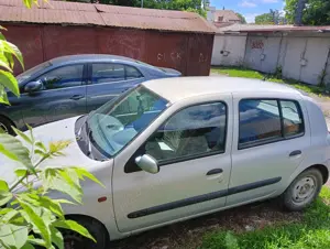 Renault Clio 2002 1,4 i 16 v - imagine 2