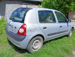 Renault Clio 2002 1,4 i 16 v - imagine 4
