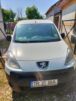 Peugeot partner 2011 - imagine 4