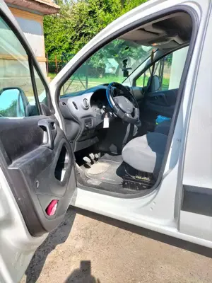 Peugeot partner 2011 - imagine 8